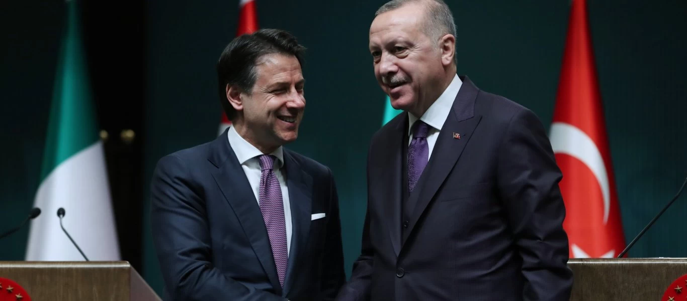 Ιταλικό δημοσίευμα: «Η Ρώμη έχει συμφέροντα στην Λιβύη και θέλει καλές σχέσεις με την Τουρκία»